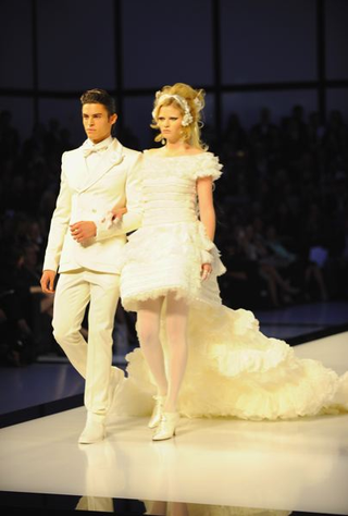 Illustration for article titled Chanel Haute Couture An Expensive Hit & Miss